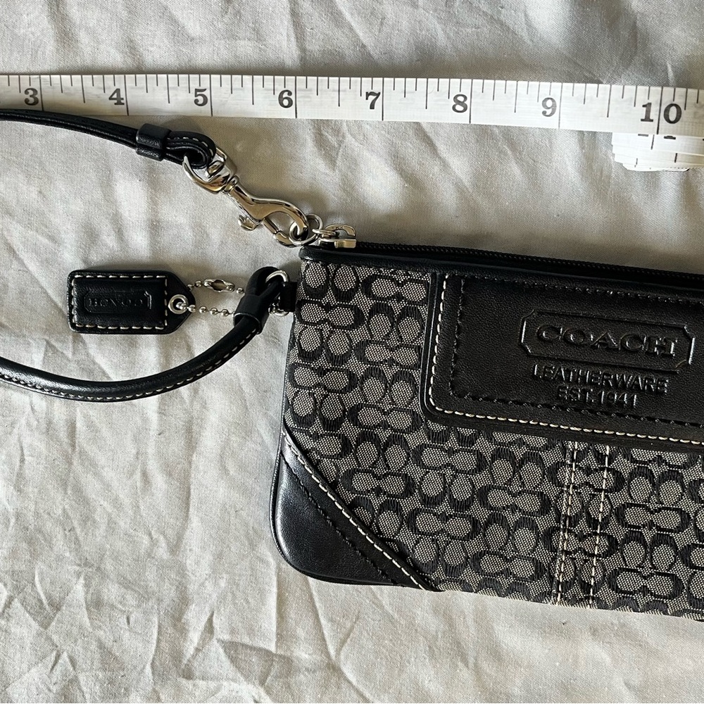 Coach Zip Wristlet Black Signature Canvas Authentic
